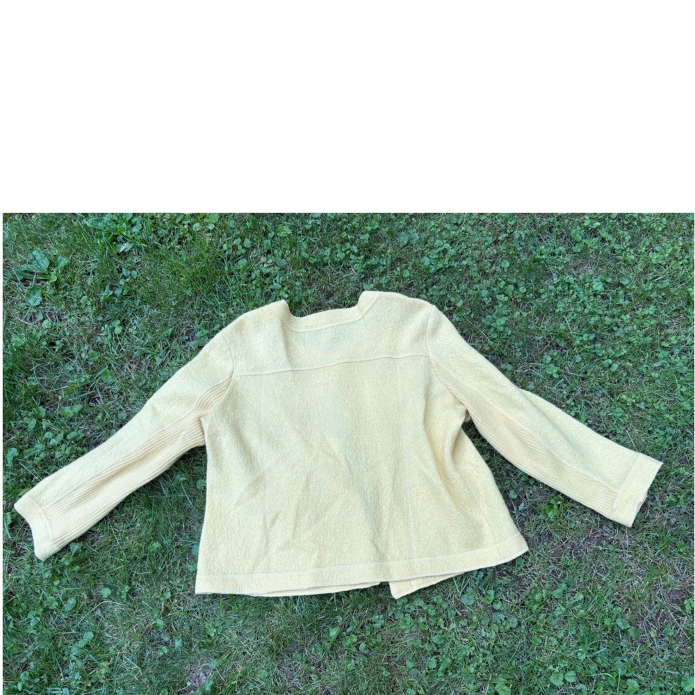 Vintage 100% Wool Butter Yellow Cardigan Sweater Womens Cottagecore - Picture 5 of 6